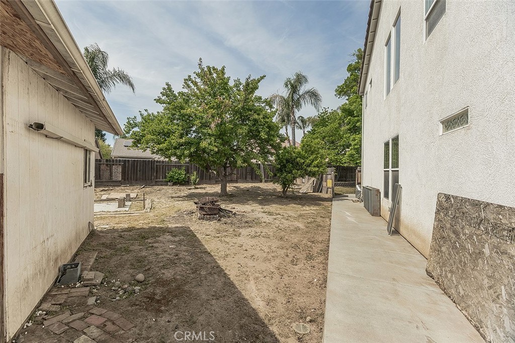 1377 Fenmore, Sanger, CA 93657