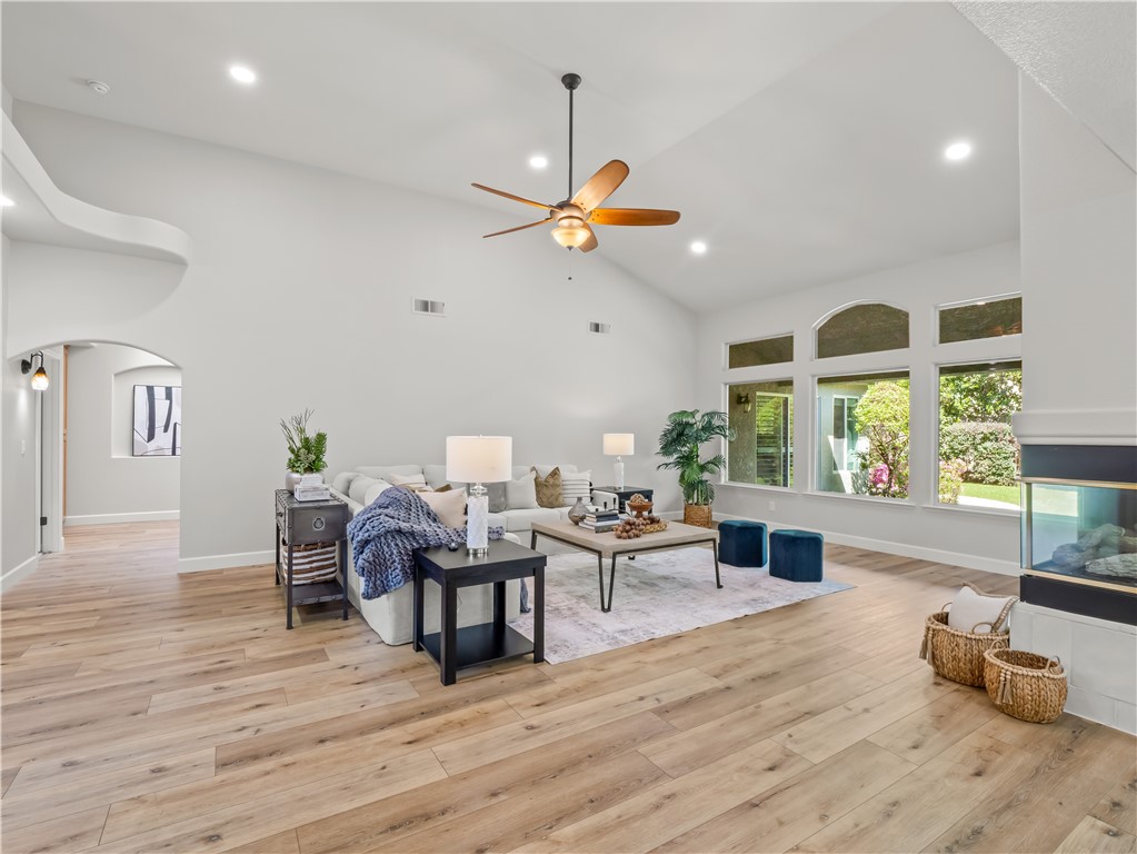 1582 E Revere, Fresno, CA 93720