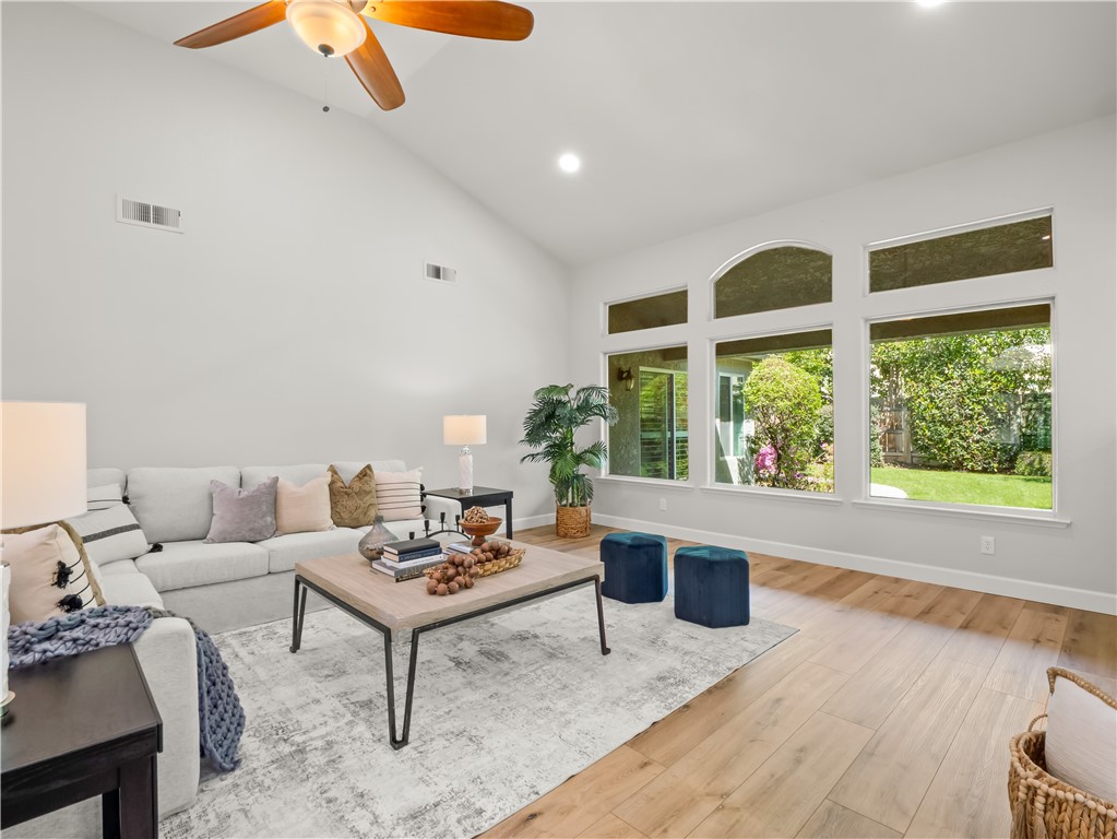 1582 E Revere, Fresno, CA 93720