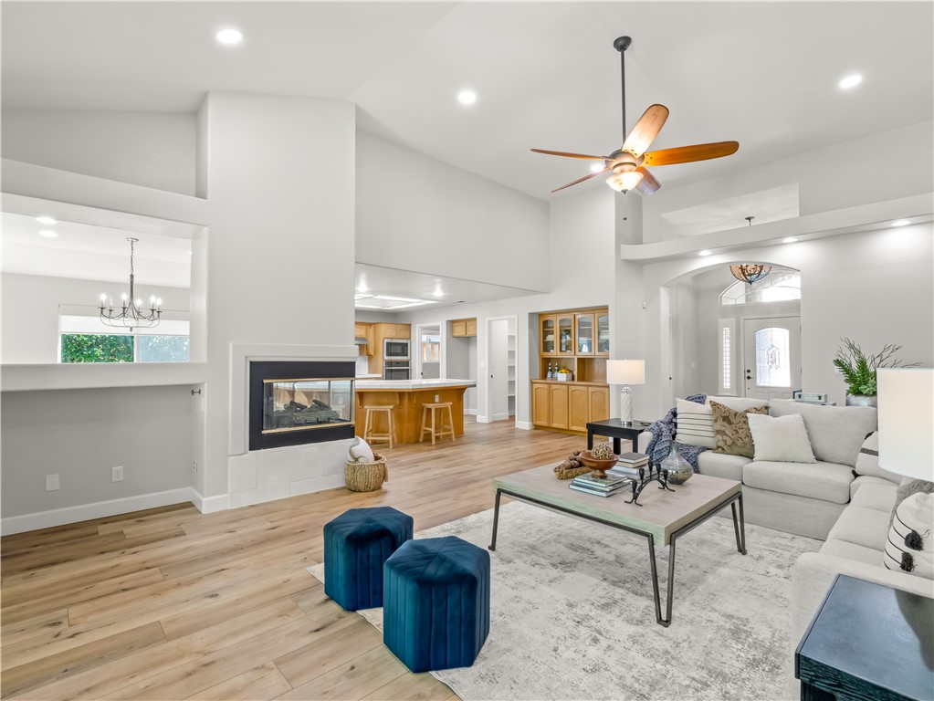 1582 E Revere, Fresno, CA 93720