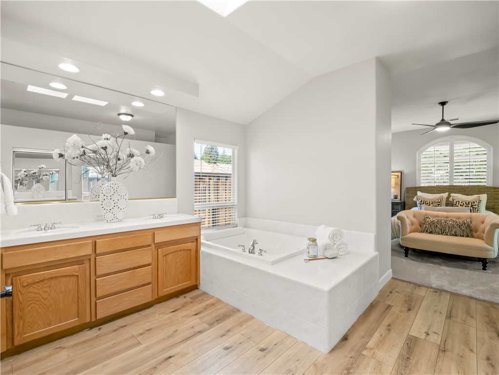 1582 E Revere, Fresno, CA 93720