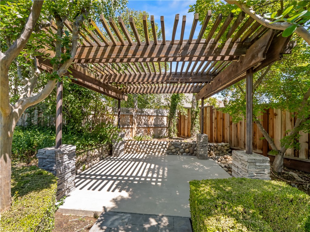 1582 E Revere, Fresno, CA 93720