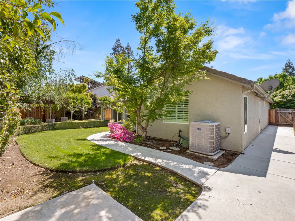 1582 E Revere, Fresno, CA 93720