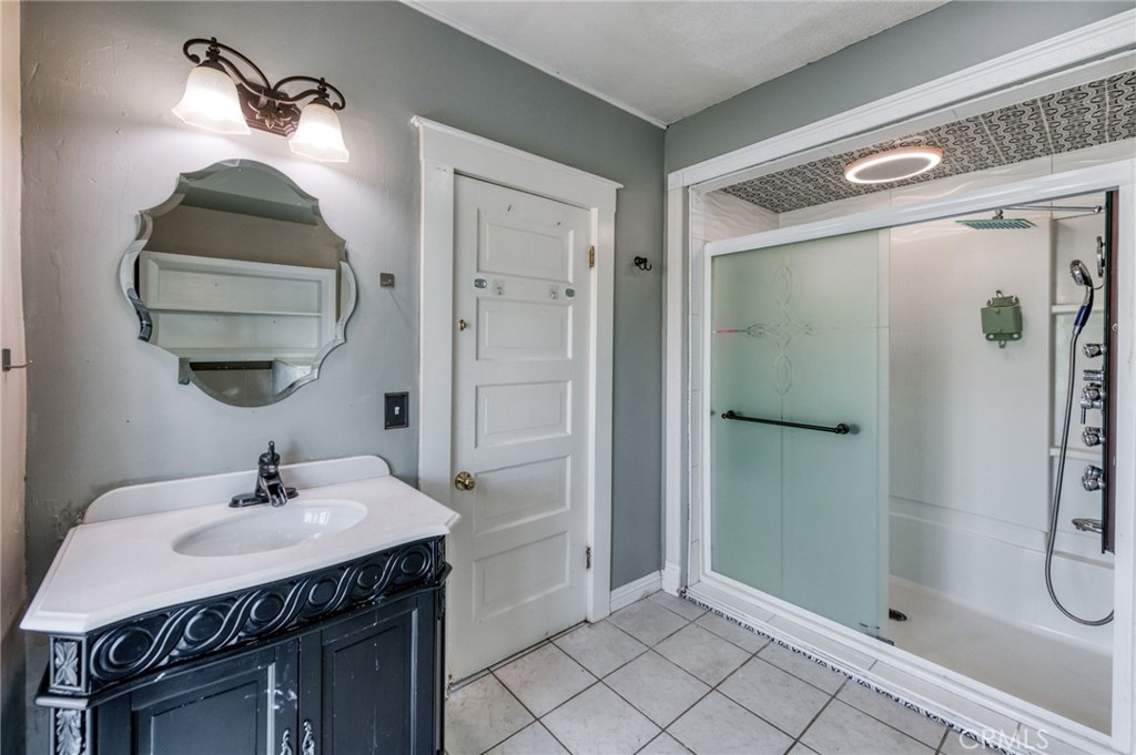 1407 E Princeton, Fresno, CA 93704