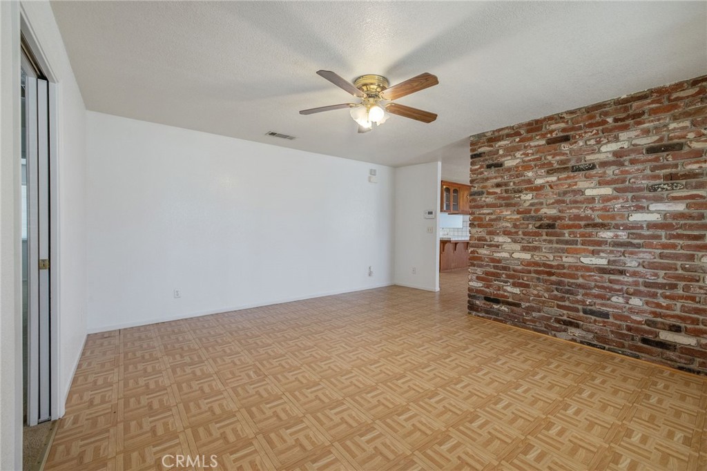 16808 W Palmer Ave, Huron, CA 93234