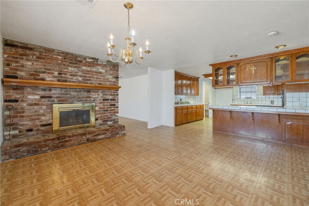 16808 W Palmer Ave, Huron, CA 93234