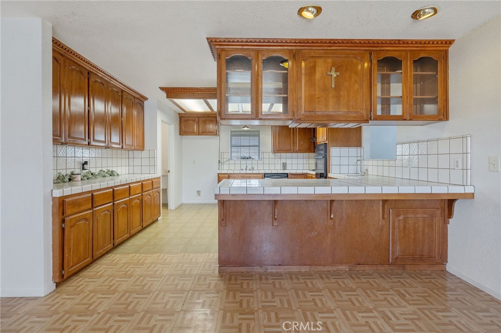 16808 W Palmer Ave, Huron, CA 93234