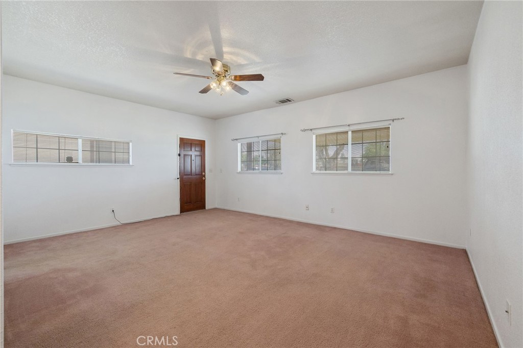 16808 W Palmer Ave, Huron, CA 93234