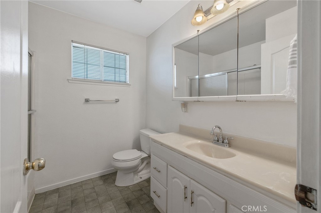 16808 W Palmer Ave, Huron, CA 93234