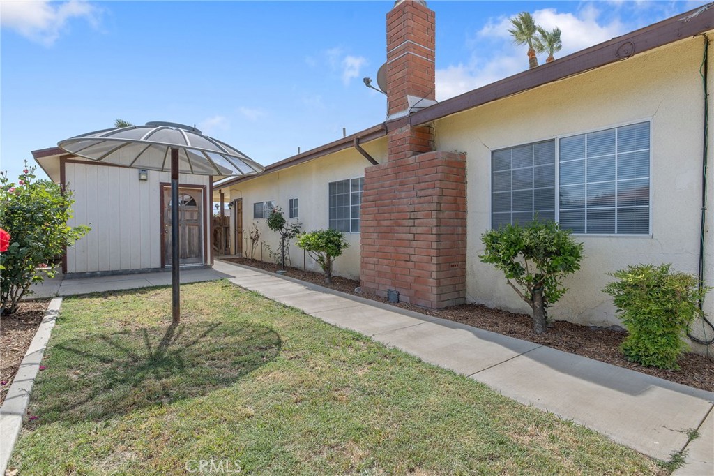 16808 W Palmer Ave, Huron, CA 93234