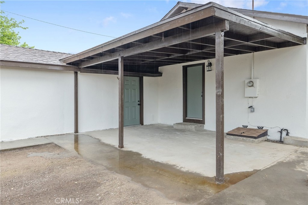 524 S 6th St, Kerman, CA 93630