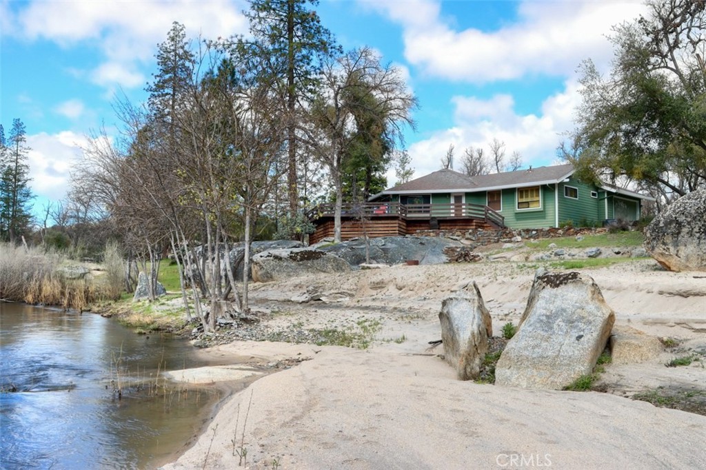 40957 Shandee Ln, Ahwahnee, CA 93601