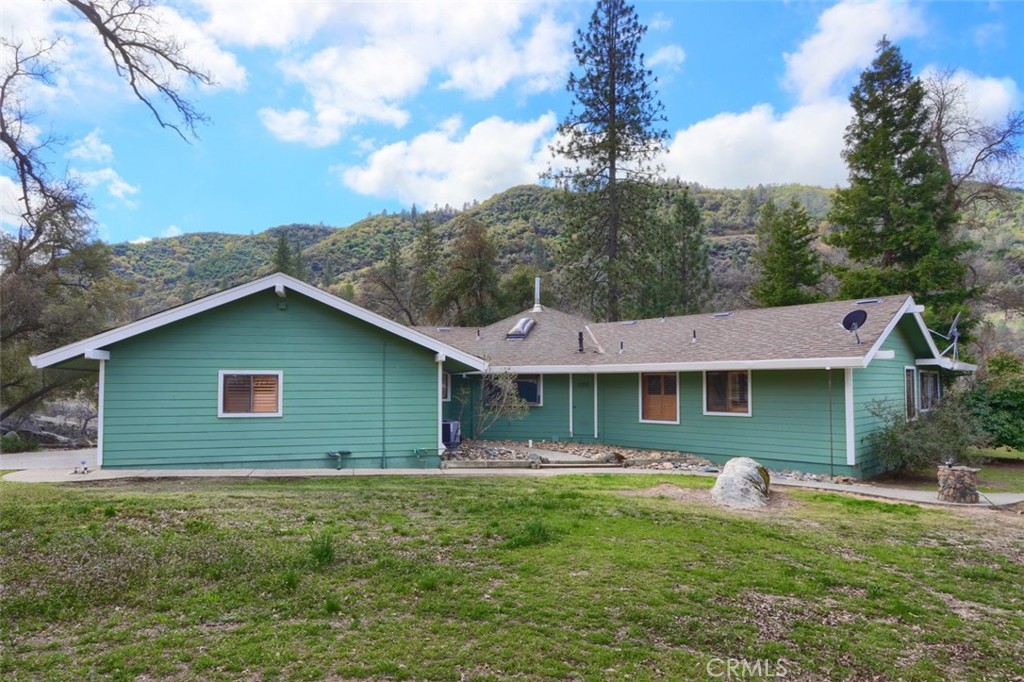 40957 Shandee Ln, Ahwahnee, CA 93601
