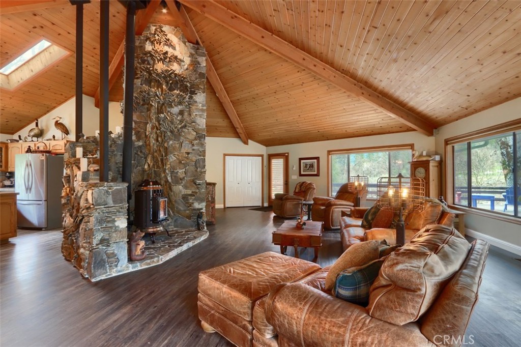 40957 Shandee Ln, Ahwahnee, CA 93601