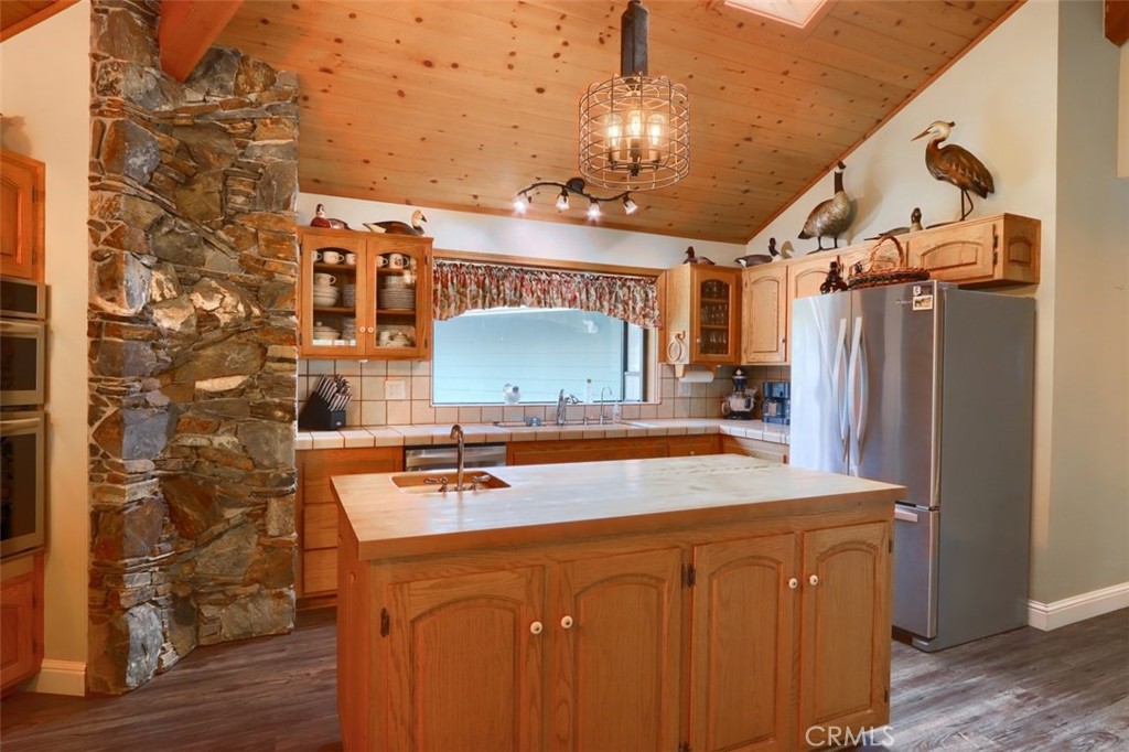 40957 Shandee Ln, Ahwahnee, CA 93601