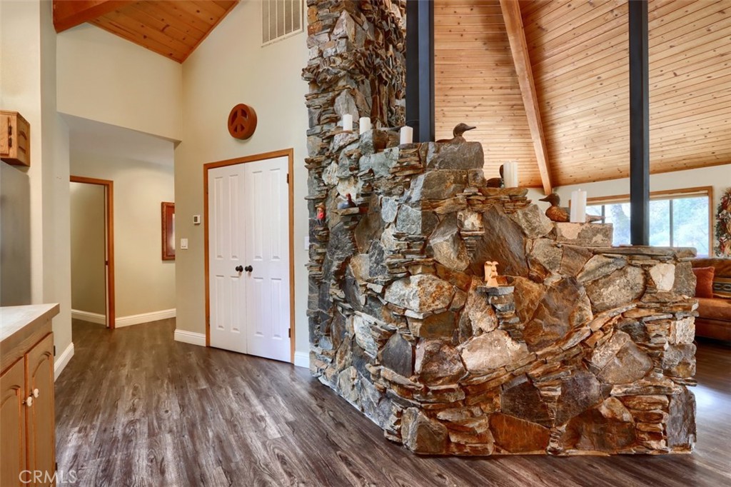 40957 Shandee Ln, Ahwahnee, CA 93601