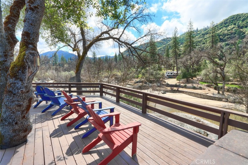 40957 Shandee Ln, Ahwahnee, CA 93601