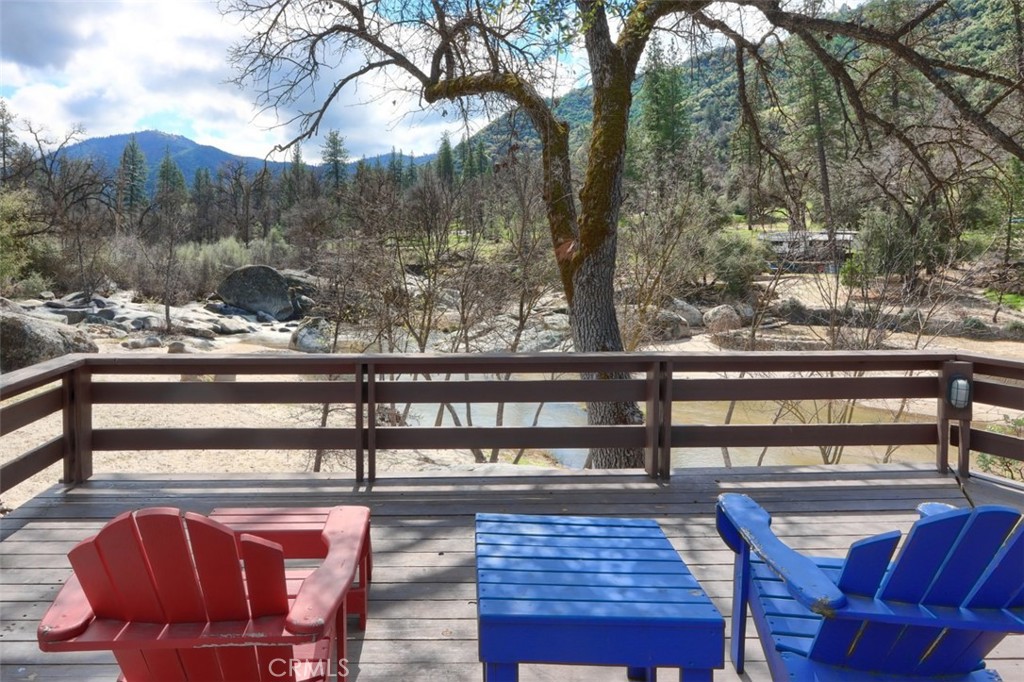 40957 Shandee Ln, Ahwahnee, CA 93601