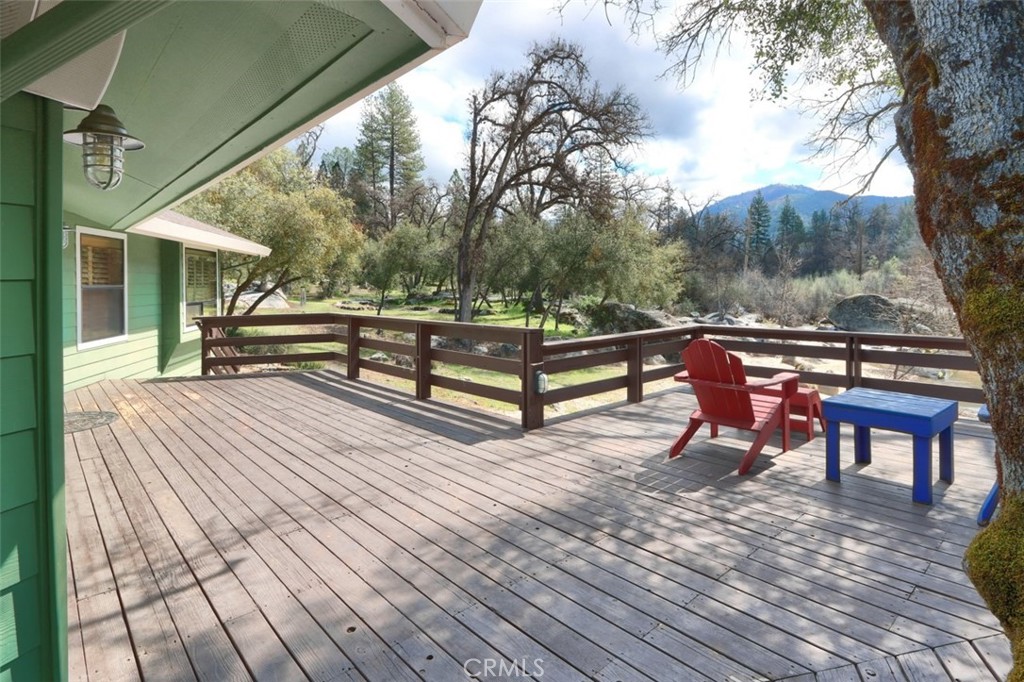 40957 Shandee Ln, Ahwahnee, CA 93601
