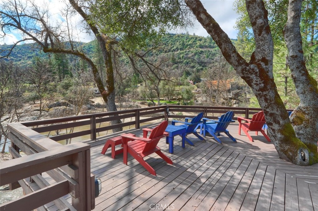 40957 Shandee Ln, Ahwahnee, CA 93601