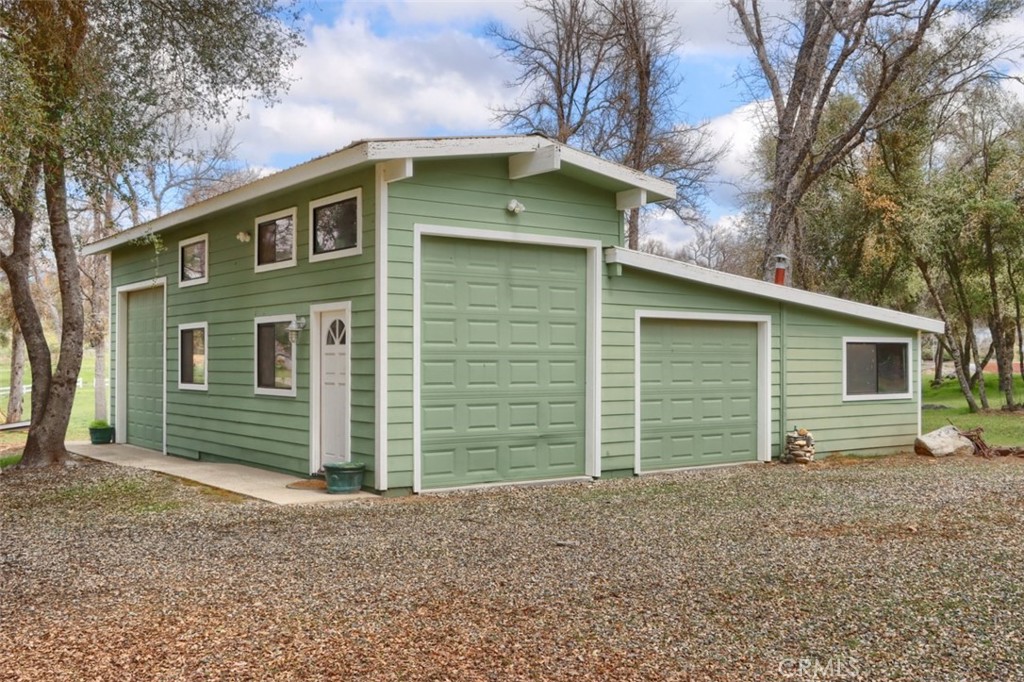 40957 Shandee Ln, Ahwahnee, CA 93601