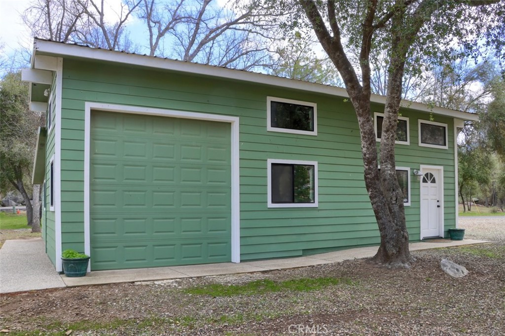 40957 Shandee Ln, Ahwahnee, CA 93601