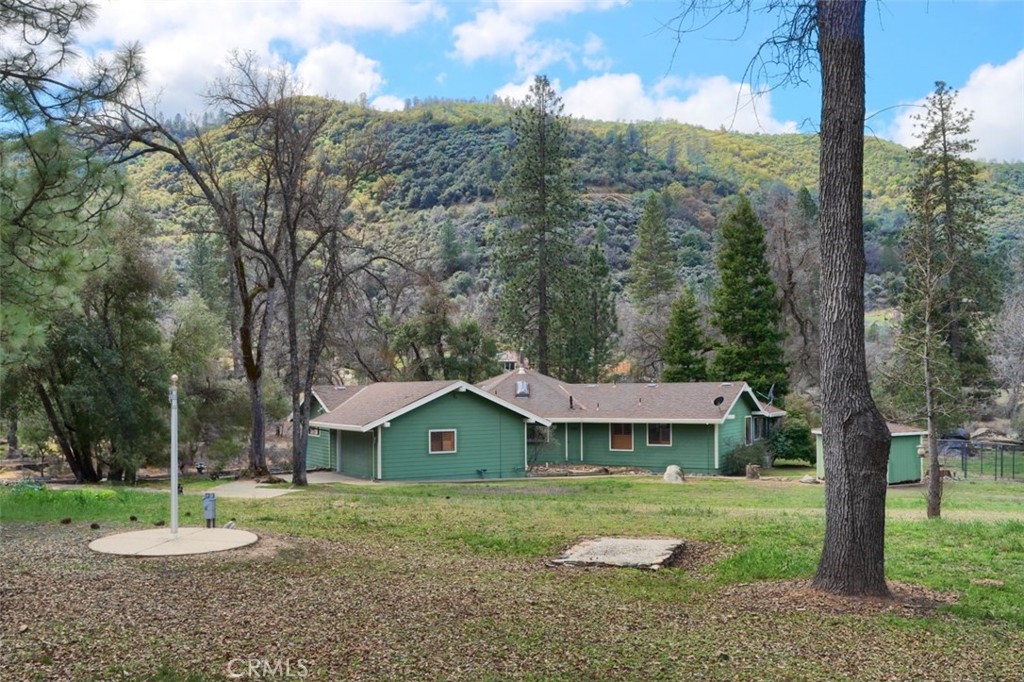 40957 Shandee Ln, Ahwahnee, CA 93601