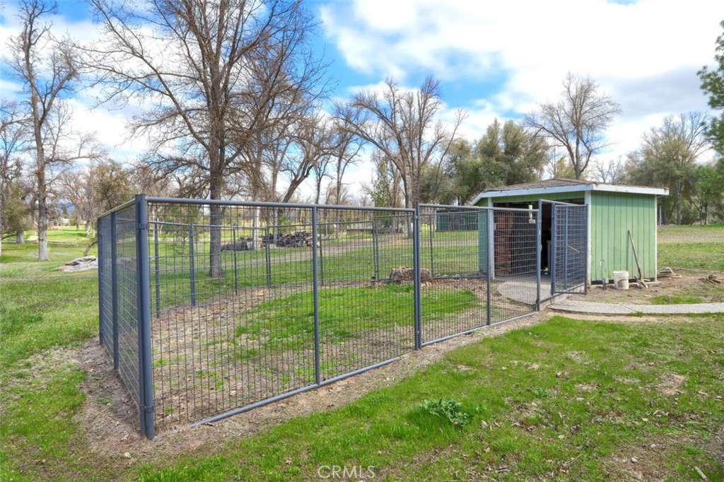 40957 Shandee Ln, Ahwahnee, CA 93601