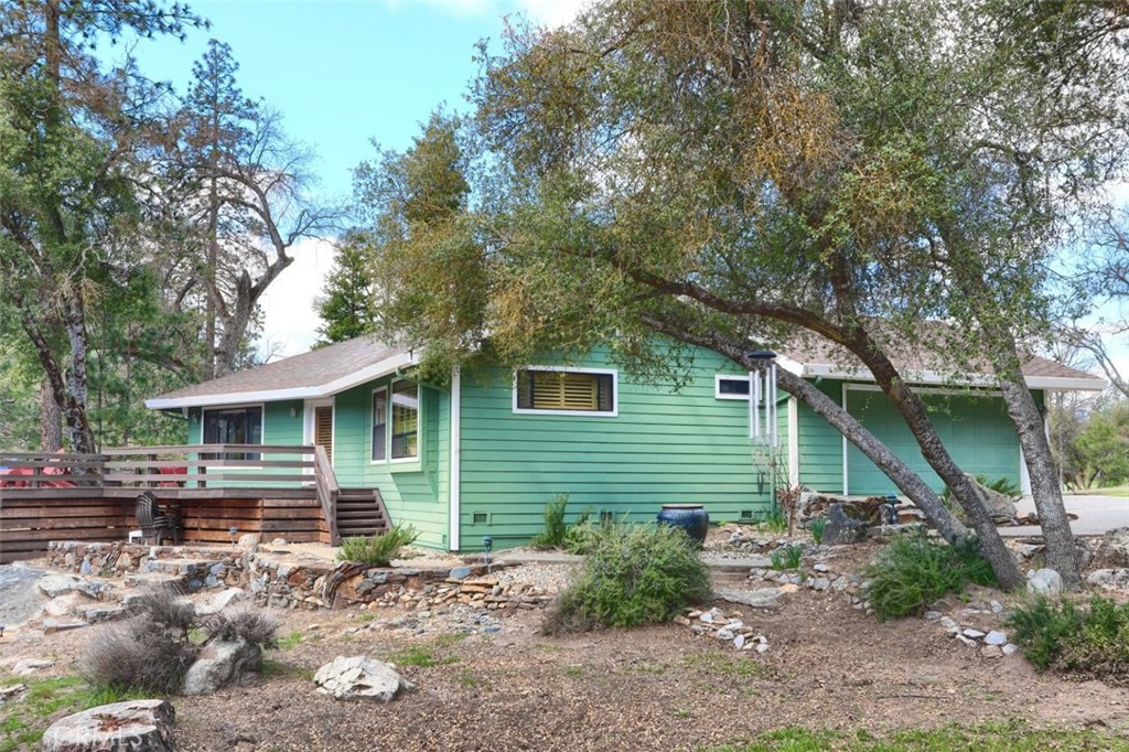 40957 Shandee Ln, Ahwahnee, CA 93601