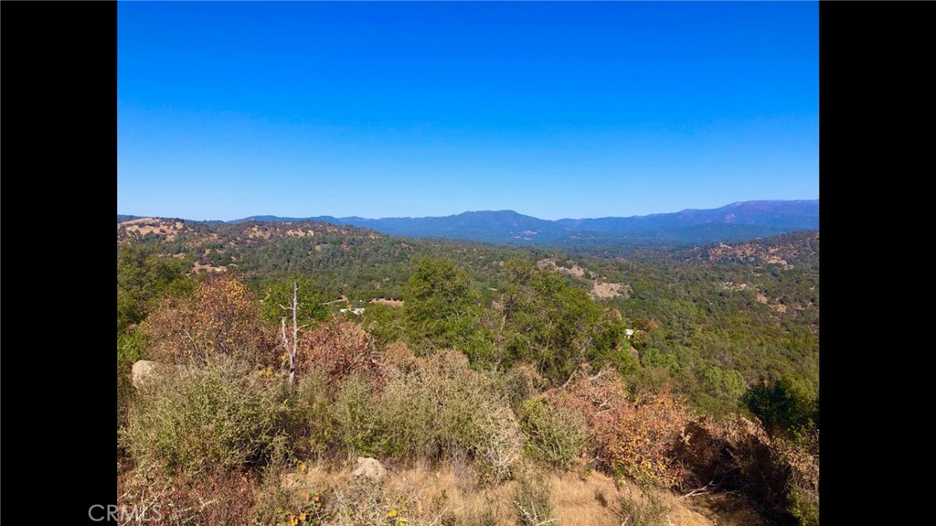 10 Old Oak Ln, Mariposa, CA 95338