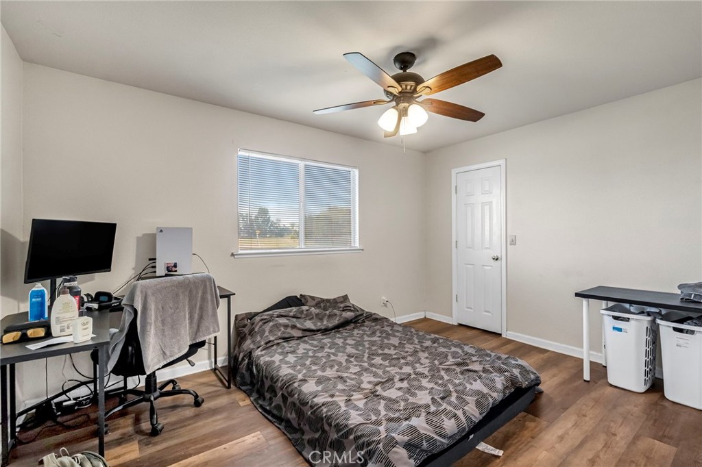 94 N Locan Ave, Fresno, CA 93737