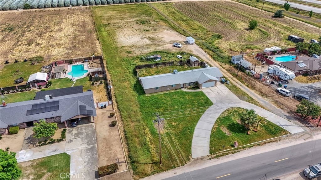 94 N Locan Ave, Fresno, CA 93737