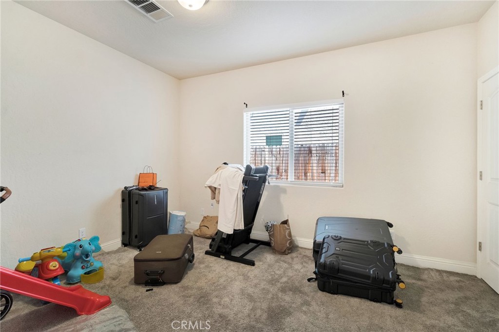 5952 E Truman, Fresno, CA 93727