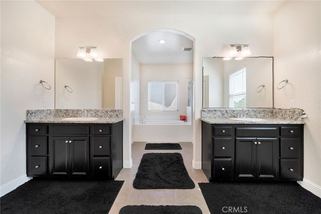 5952 E Truman, Fresno, CA 93727