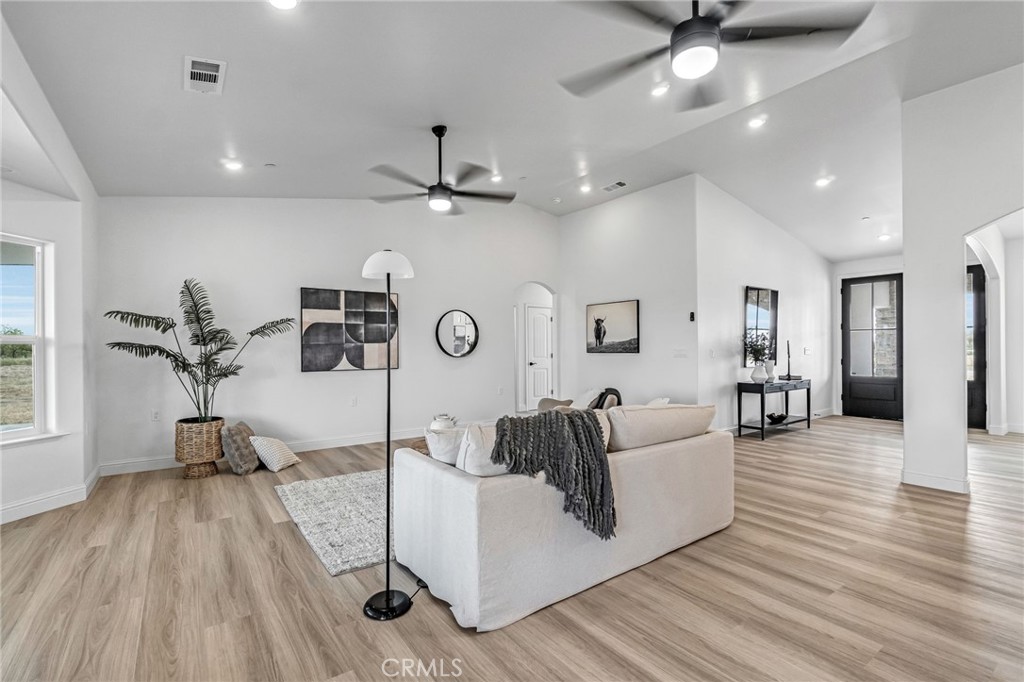 21035 Forest Glen, Madera, CA 93638