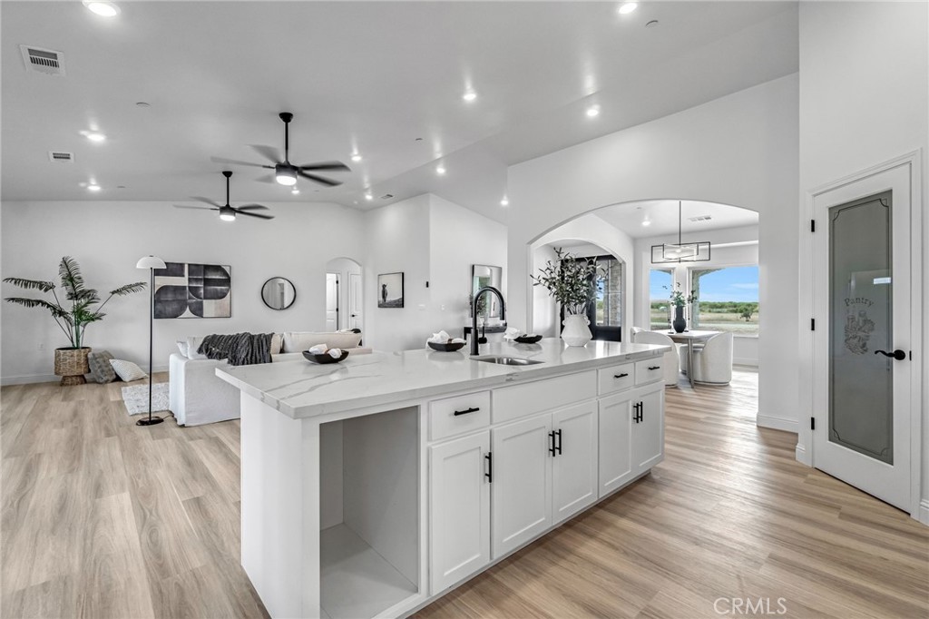 21035 Forest Glen, Madera, CA 93638