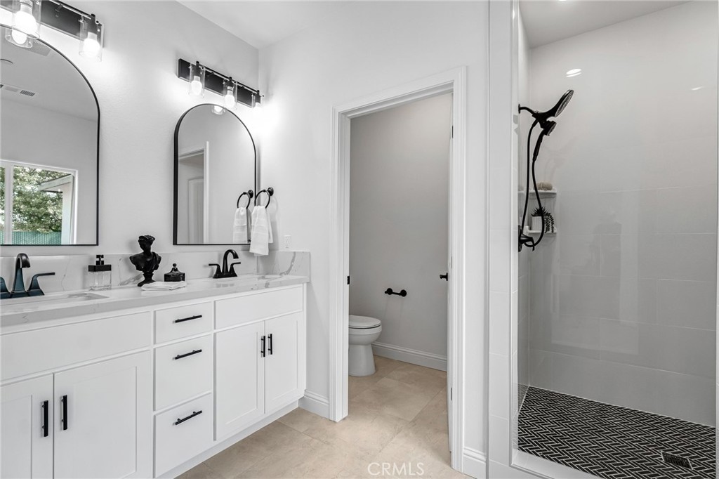 21035 Forest Glen, Madera, CA 93638