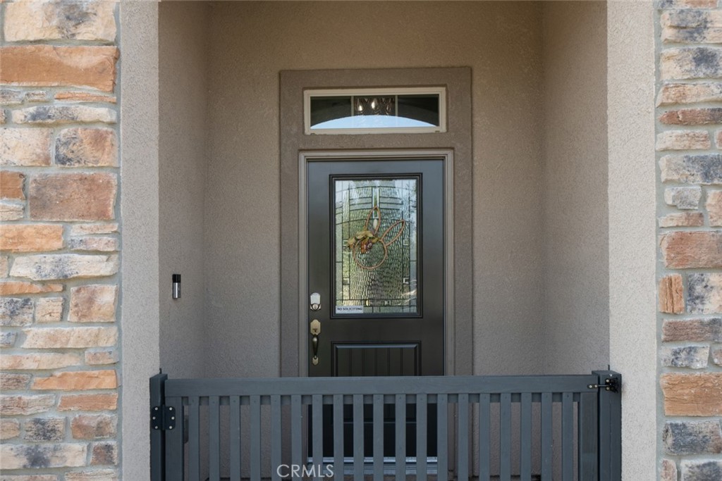 2027 W Babcock, Visalia, CA 93291