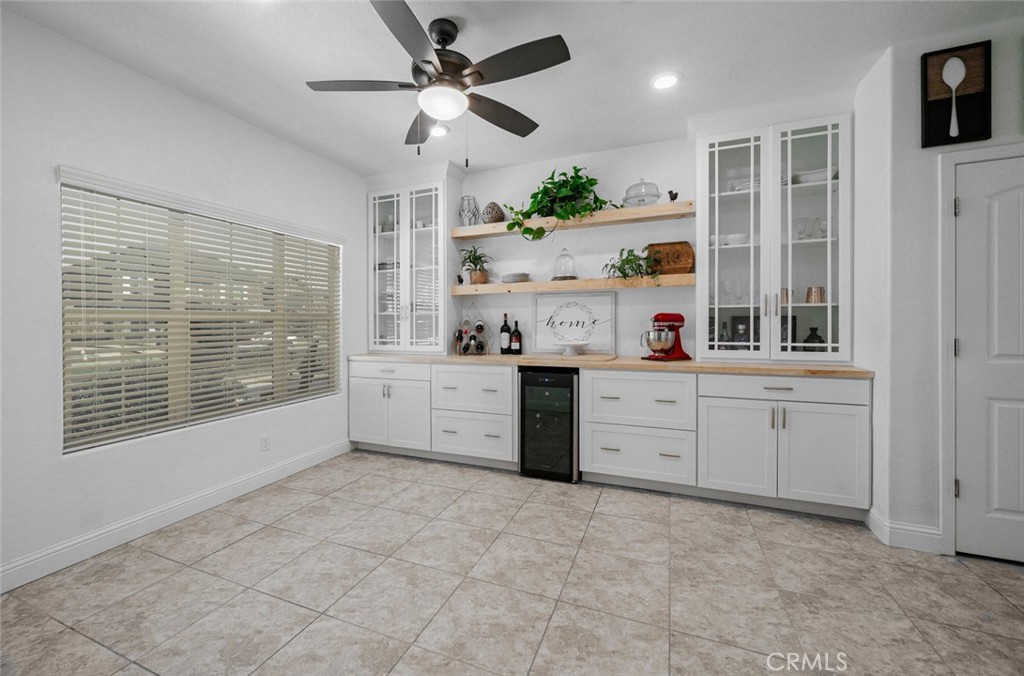 2027 W Babcock, Visalia, CA 93291