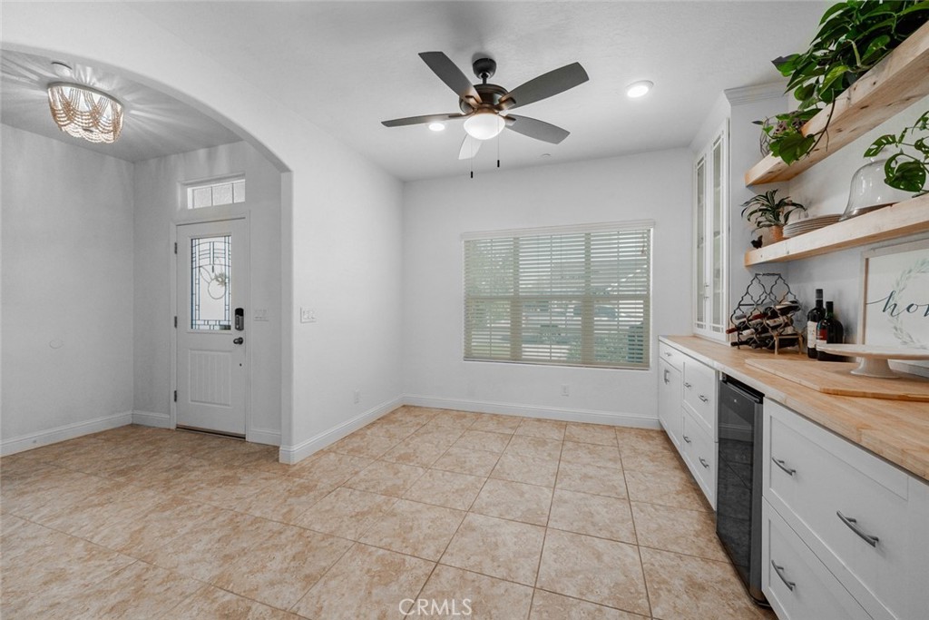 2027 W Babcock, Visalia, CA 93291