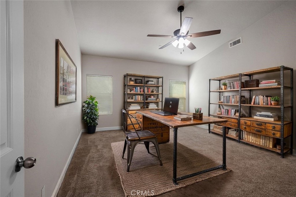 2027 W Babcock, Visalia, CA 93291