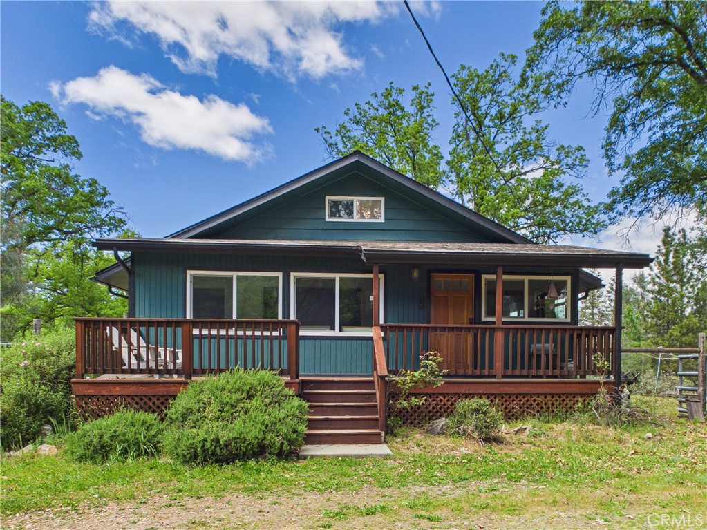 37777 China Creek Rd, Oakhurst, CA 93644