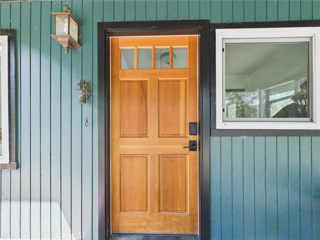 37777 China Creek Rd, Oakhurst, CA 93644