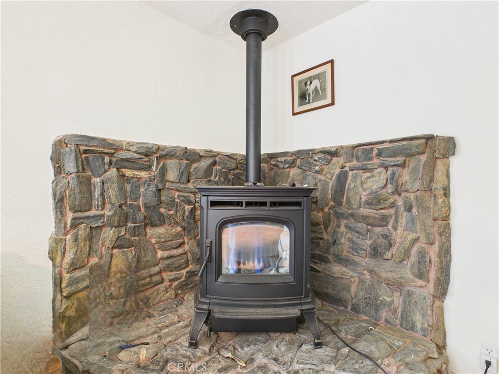 37777 China Creek Rd, Oakhurst, CA 93644