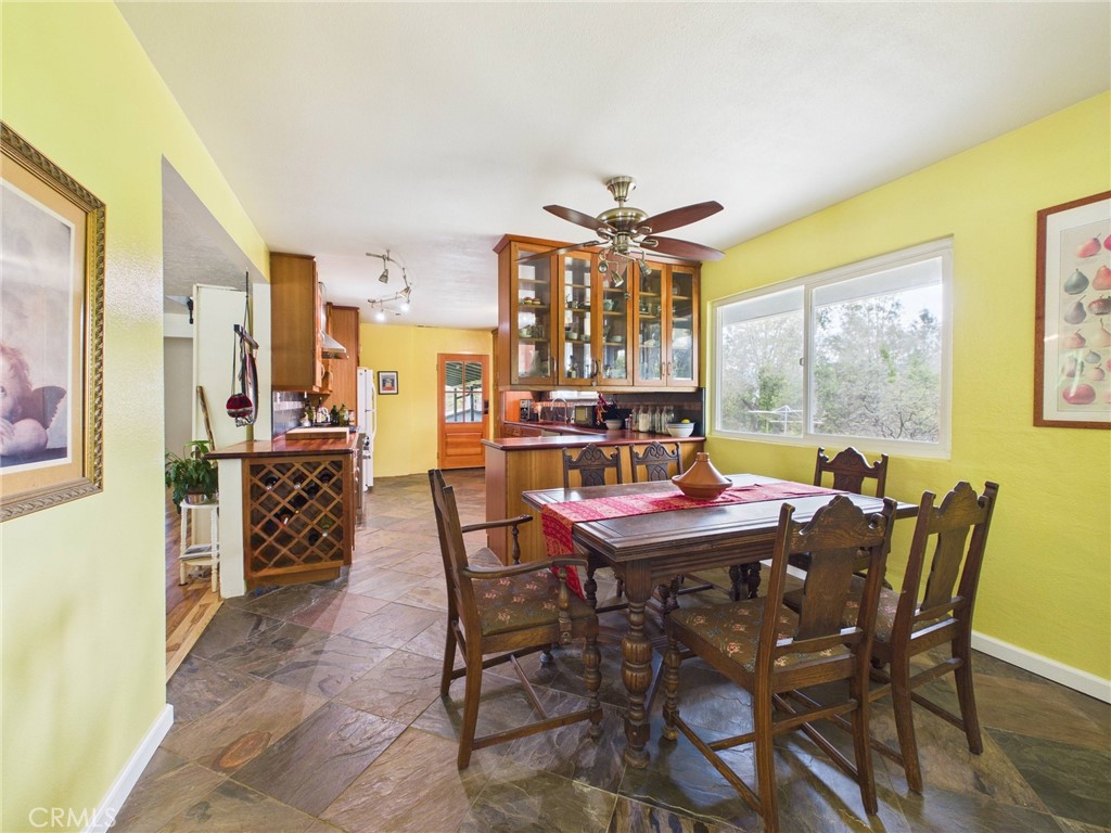 37777 China Creek Rd, Oakhurst, CA 93644