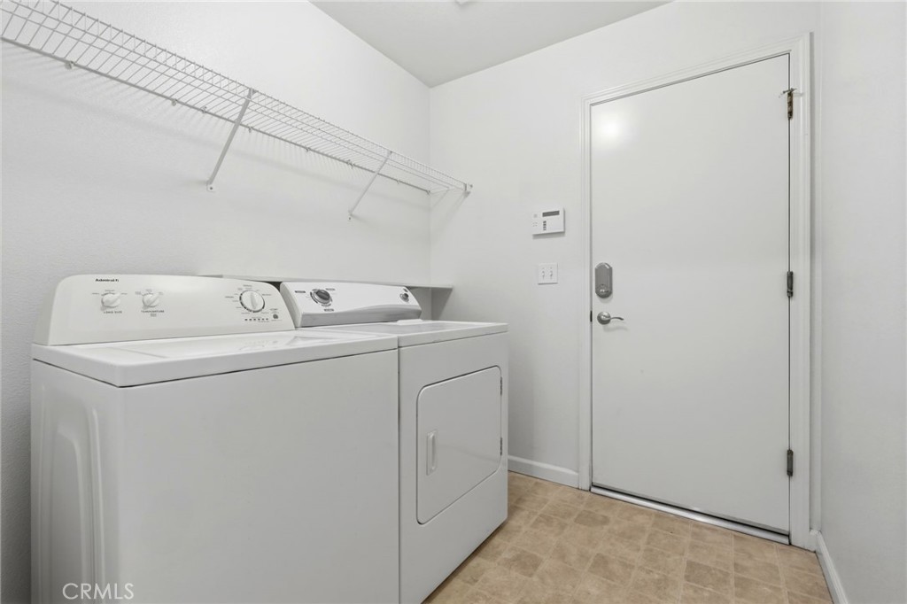 1155 W Julia Way, Hanford, CA 93230