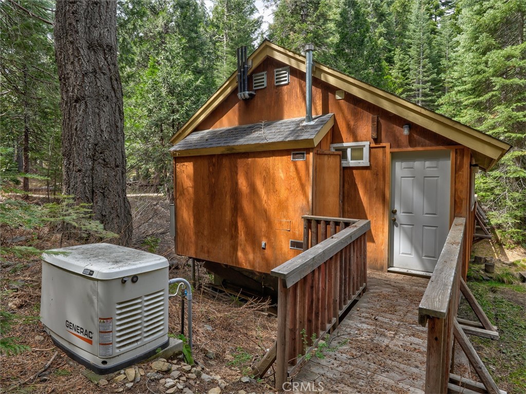 7739 Black Pine, Fish Camp, CA 93623