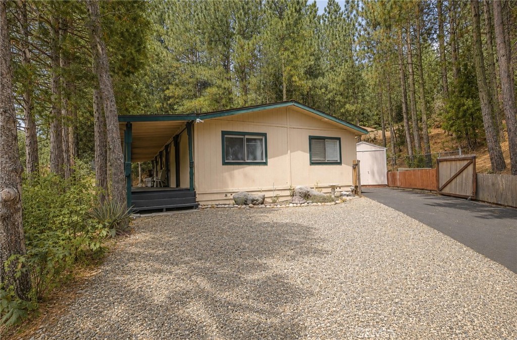 39737 Road 274 #63, Bass Lake, CA 93604