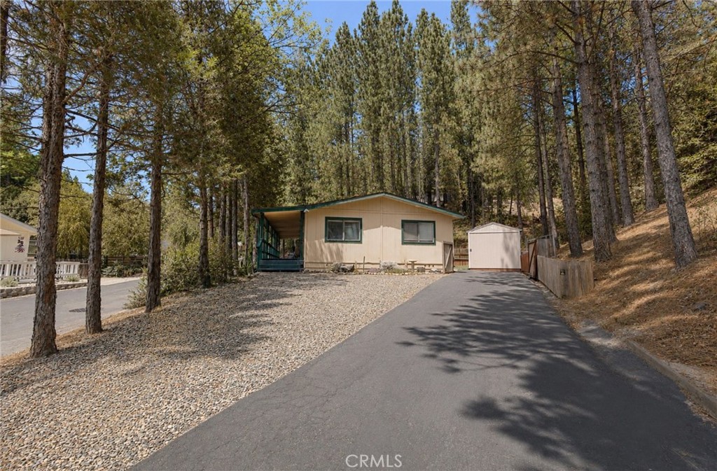 39737 Road 274 #63, Bass Lake, CA 93604