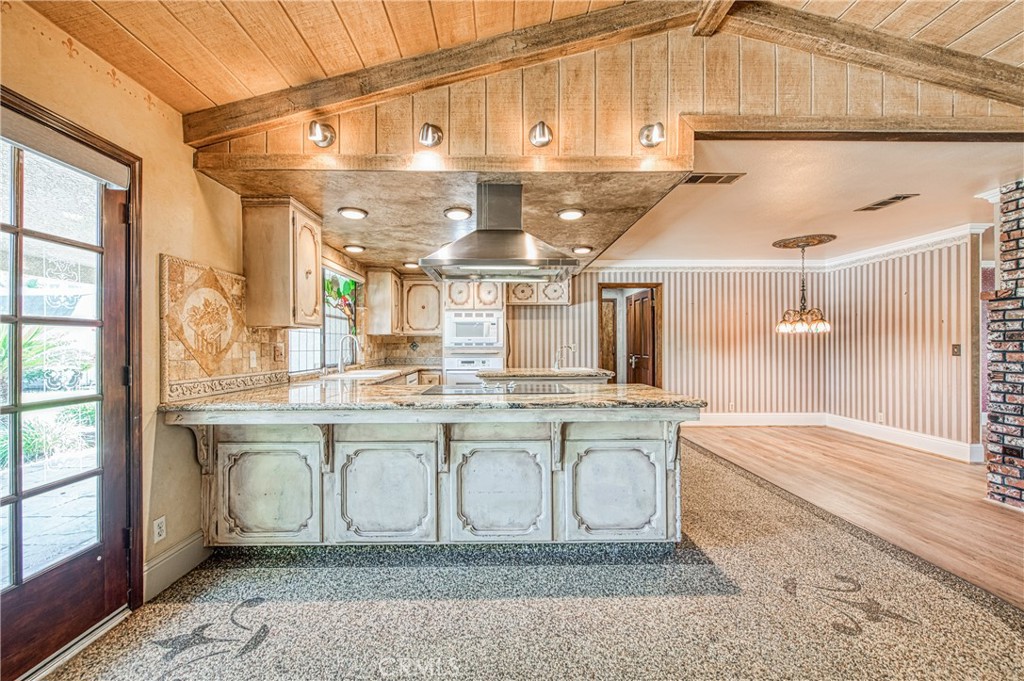 1521 S Bush, Fresno, CA 93727